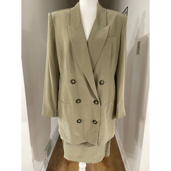 Hugo Buscati Jackets & Blazers - EUC VINTAGE Silk Suit Blazer Skirt Shoulder pads Vintage 80’s,